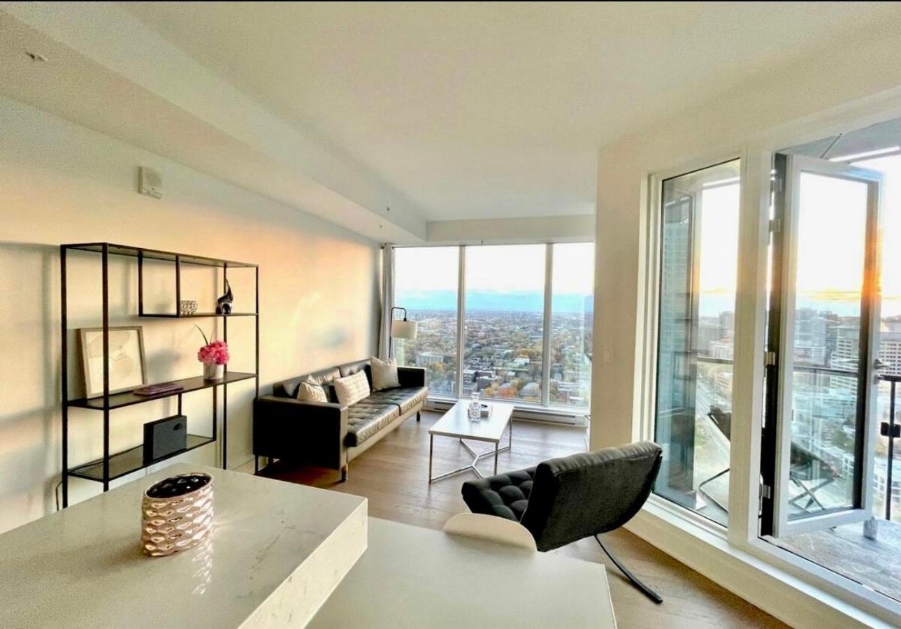 Spectacular Skyline Views - Downtown Montreal - Luxury Condo & Penthouse الغرفة الصورة