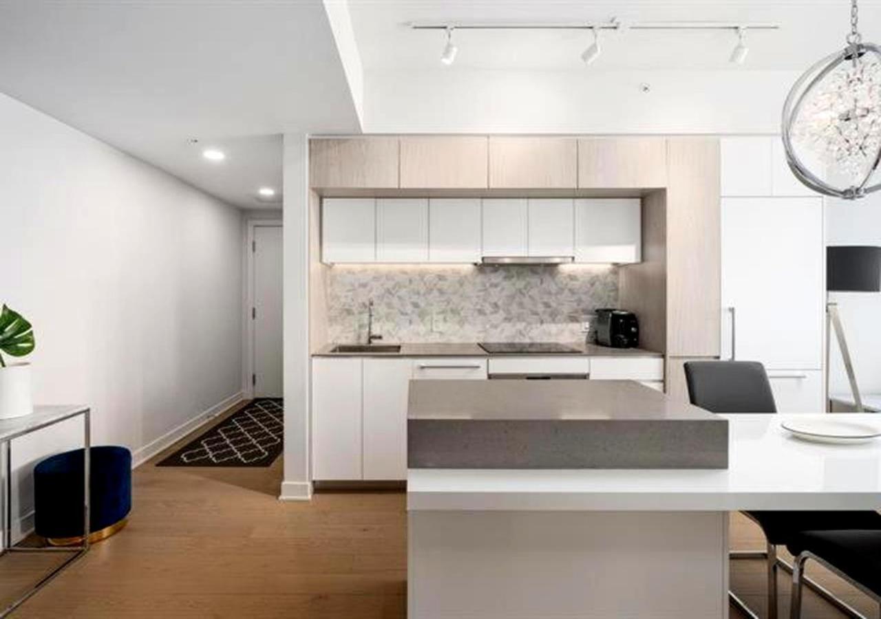Spectacular Skyline Views - Downtown Montreal - Luxury Condo & Penthouse الغرفة الصورة