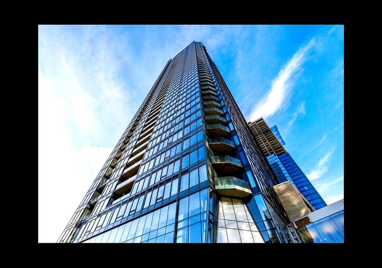 Spectacular Skyline Views - Downtown Montreal - Luxury Condo & Penthouse المظهر الخارجي الصورة