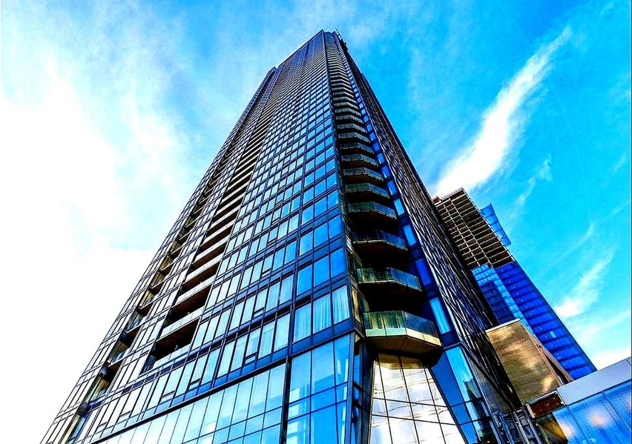 Spectacular Skyline Views - Downtown Montreal - Luxury Condo & Penthouse المظهر الخارجي الصورة
